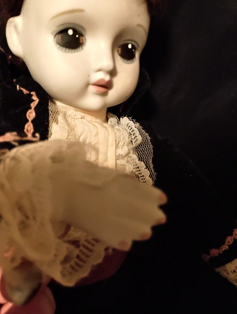 Wind Up Musical Porcelain Doll