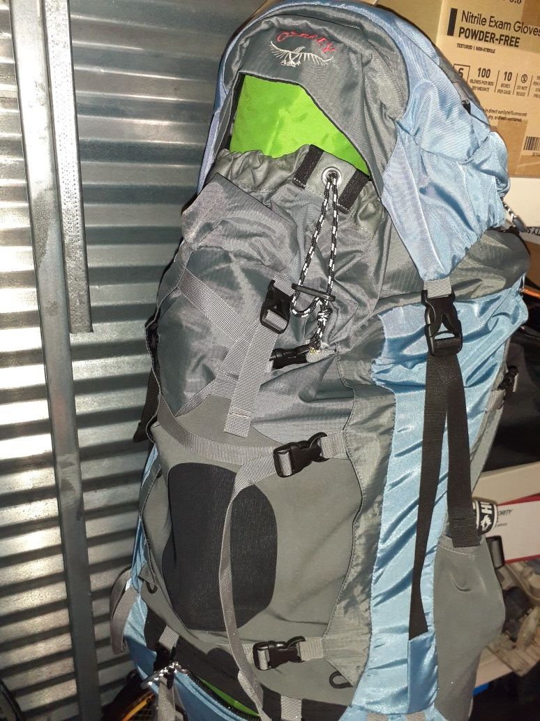Osprey Ariel 65 Backpack Thermarest Pad Husky Headlamp Sleeping Bag camping hiking