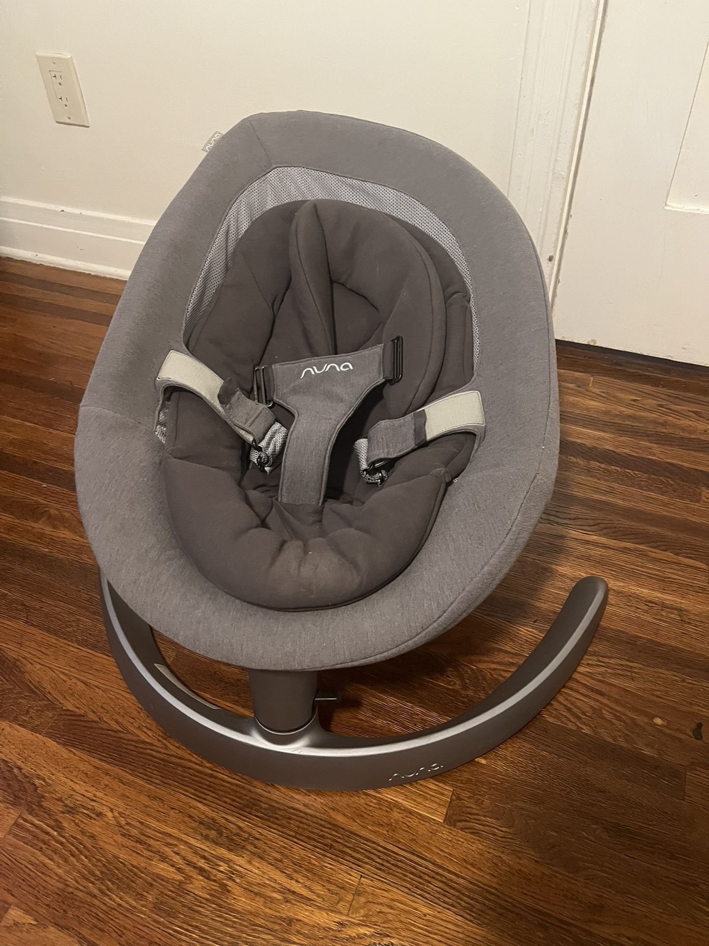 Baby Seat NUNA Leaf grow