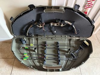 BEAR OUTBREAK COMPOUND BOW