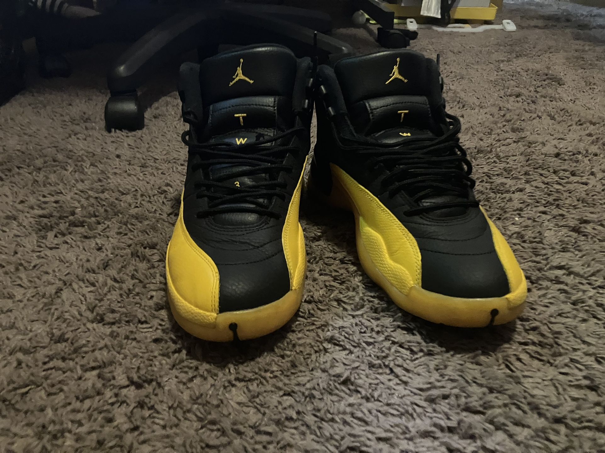 Selling Jordan 12 Retro Barly Worn For $350-$380