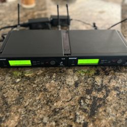 Shure SLX4 Wireless Microphone Diversity RF Receiver System