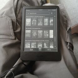 Amazon Kinlde 11th Gen 16 Gb 