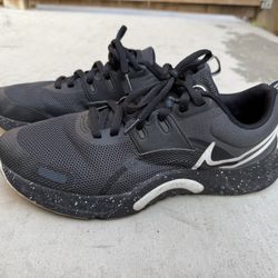 Men’s Nike Shoes Black Size 10