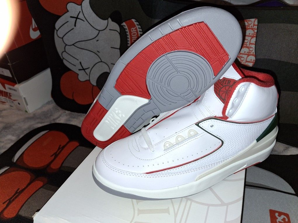 AIR JORDAN 2 RETRO MENS 9.⁵