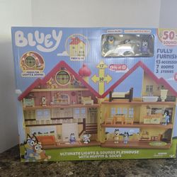 Bluey Ultimate Lights & Sounds Playhouse with Muffin & Socks