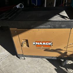 Knaack Cart 