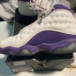 Air Jordan 13 Retro White / Purple Size 6.5 Y