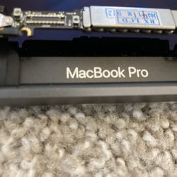 Macbook Pro Replacement Screen