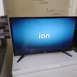 32 Inch LED TV With Remote 