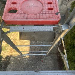 6 FT. Aluminum Ladder 