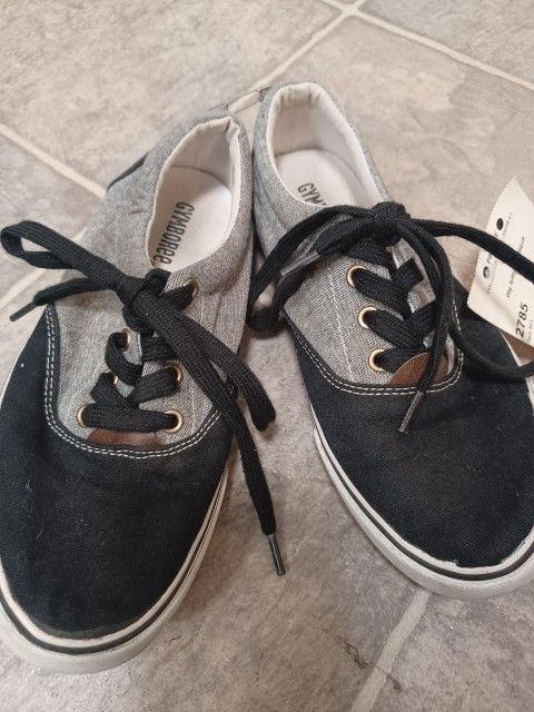 Gymboree Boys' Low-Top Shoes