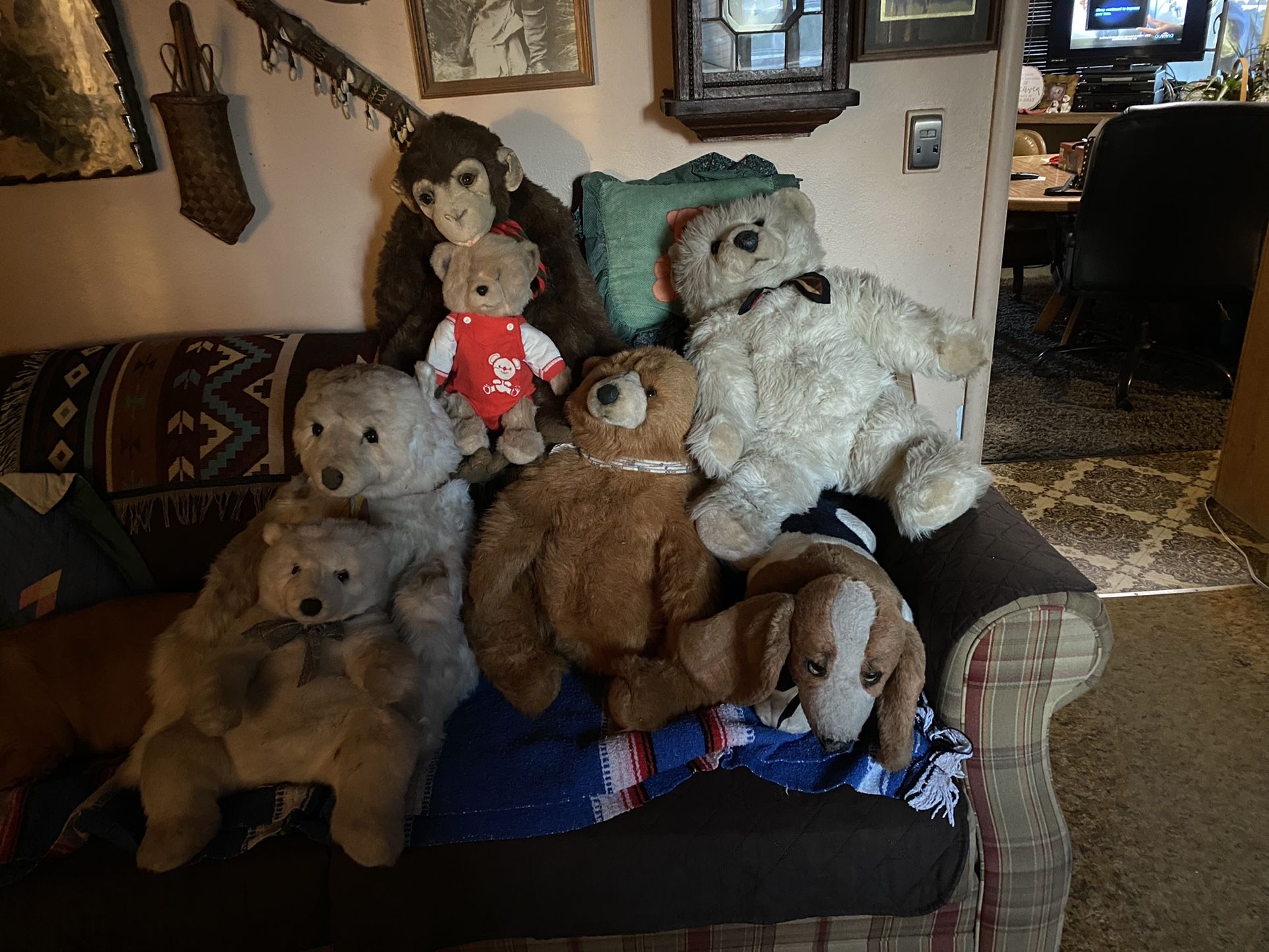 Avante Stuffed Animal Collection