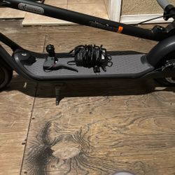 Segway Kickscooter 