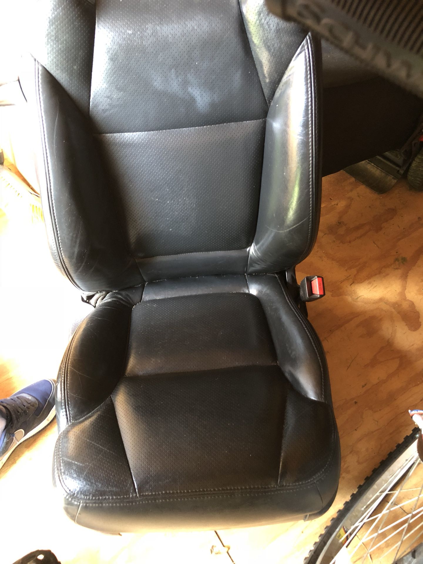 Acura CL/CLS OEM Front Leather Seats. 2001-2003.