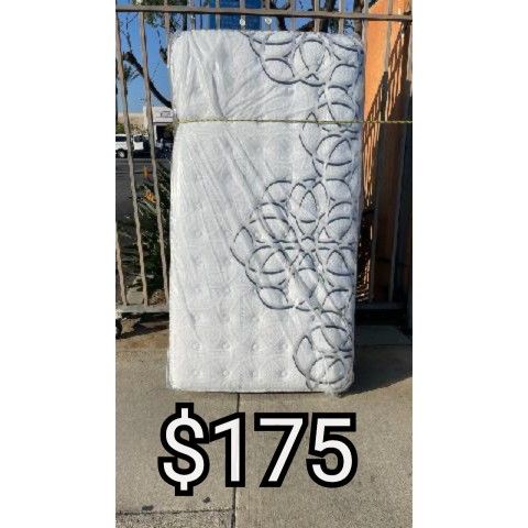 TWIN BAMBOO MATTRESS WITH BOX SPRING