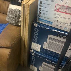 6000 BTU Window AC Units – Gently Used – Great Working Condition!