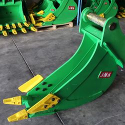 Excavator Kobelco SK150 SK160 K170 ED180 ED190 GP Bucket or Similar Machine.