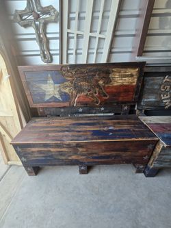 Texas Rustic Bench With Storage Compartment.