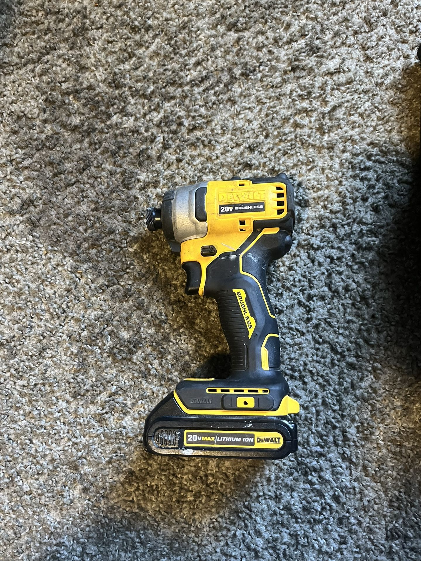 DeWalt Impact Drill (Minor Use)