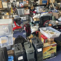 Preppers Huge Sale Of Prepper Supplies 