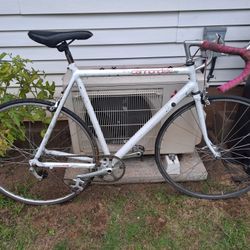 Cannondale Shimano 105 Bike - Can deliver 