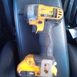 DeWalt 20v Impact Drill With Battery