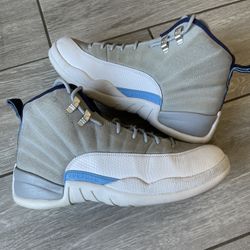 Jordan 12 University Blue Size 9 