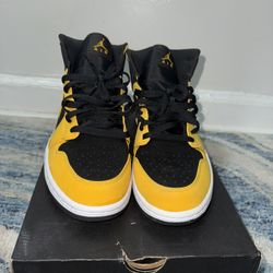 Jordan 1 Mid
