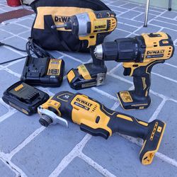 Dewalt Tool Set 20v in Ecxelent