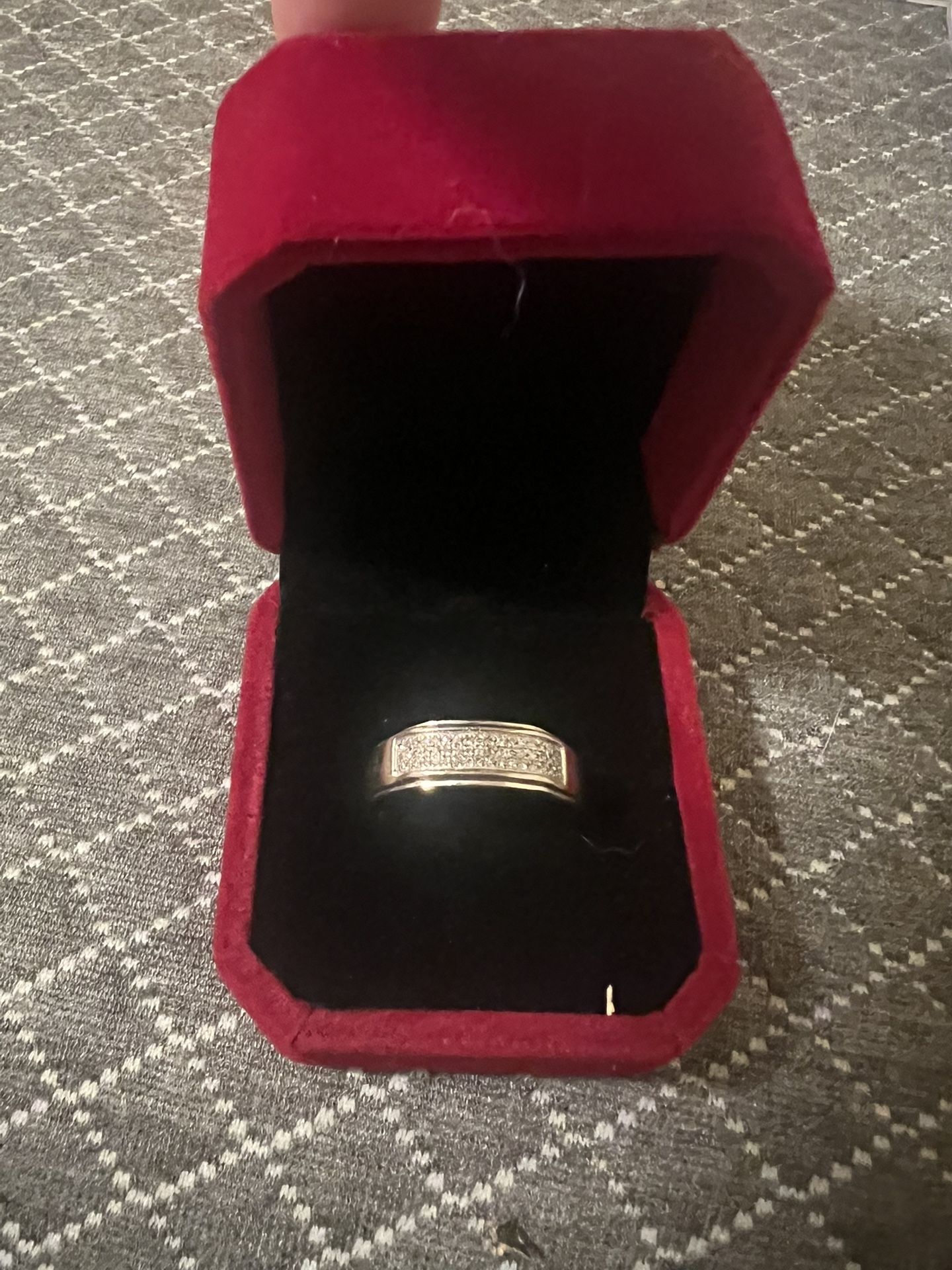 White Gold Diamond Wedding Band – Men’s (10K)