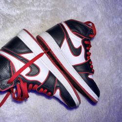 Nike Sneakers 