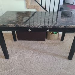Desk/kitchen table w 4 chairs