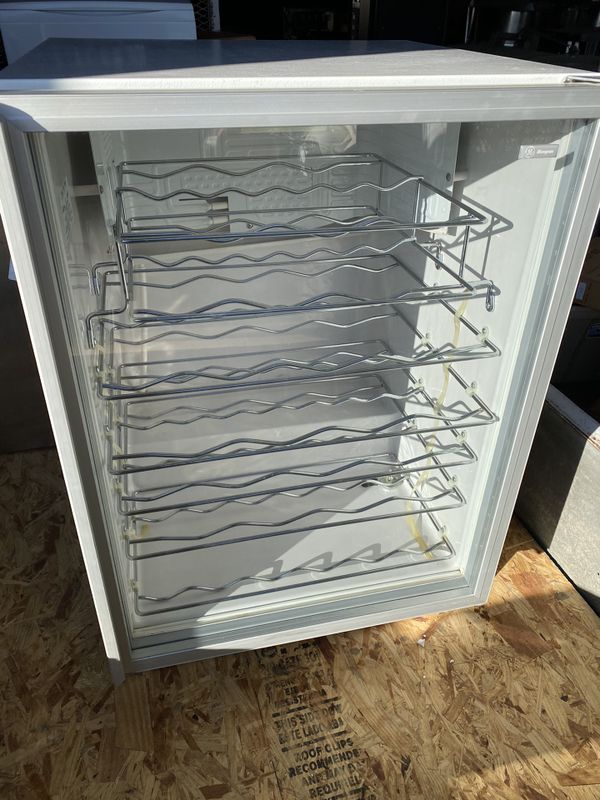 NEW GE Monogram Wine Chiller Fridge ZDW24Y for Sale in Phoenix, AZ