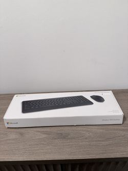  Microsoft Wireless 900 Desktop Keyboard & Mouse Bundle Soft-Touch Keys Full-Size