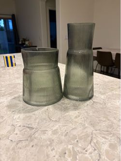 Flower vases