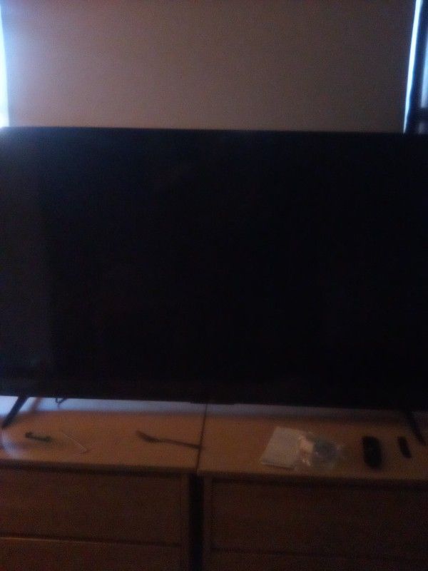 65 Inch TCL Roku Tv