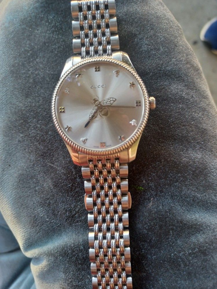 Gucci Bumblebee Watch