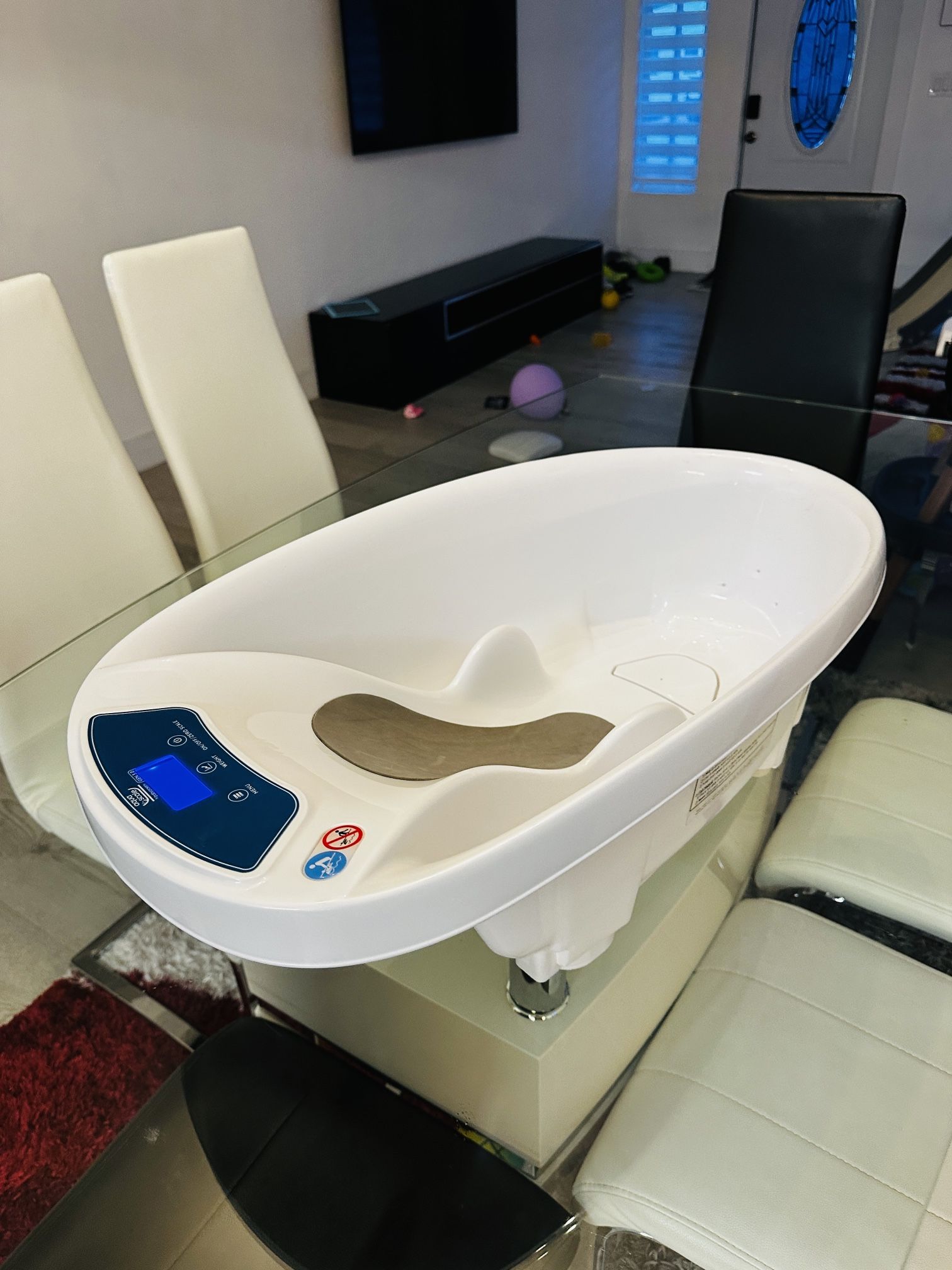 Baby Patent AquaScale Baby Bath Tub