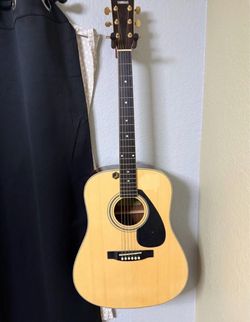 Yamaha FD02 - Natural Acoustic Guitar