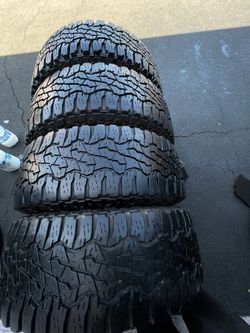 275/65R18 GOOD YEAR WRANGLER ULTRA TERRAIN AT