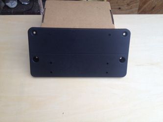 Mercedes s class plate bracket
