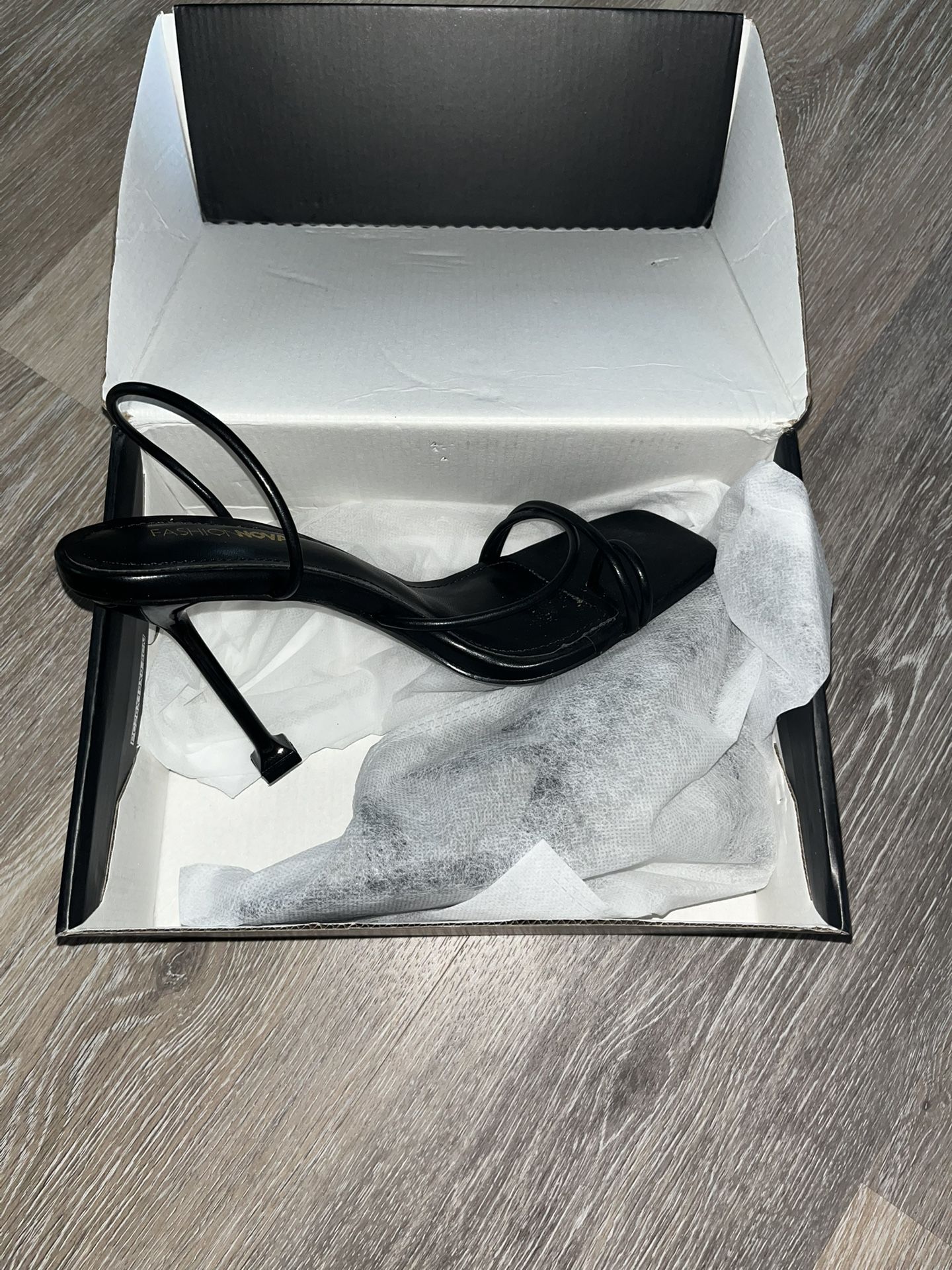 2 Fashion Nova Heels