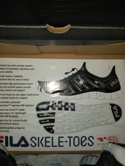 SKELE-TOES SIZE 6 in BOYS