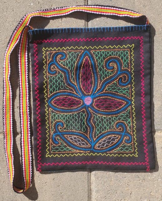 Ayahuasca Inspired Shipibo Hand Bag From Peru