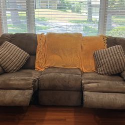 Couches & End Tables With Lamps