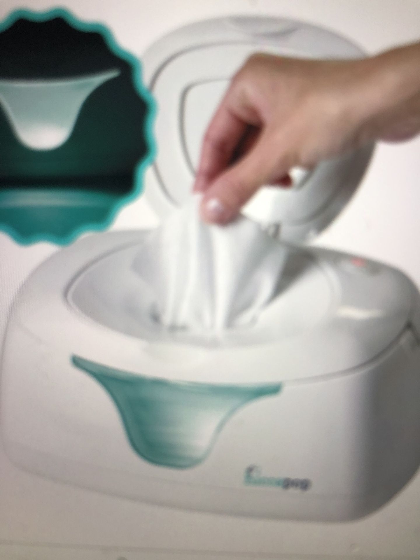 Hiccapop Baby Wipe Warmer and Baby Wipes Dispenser