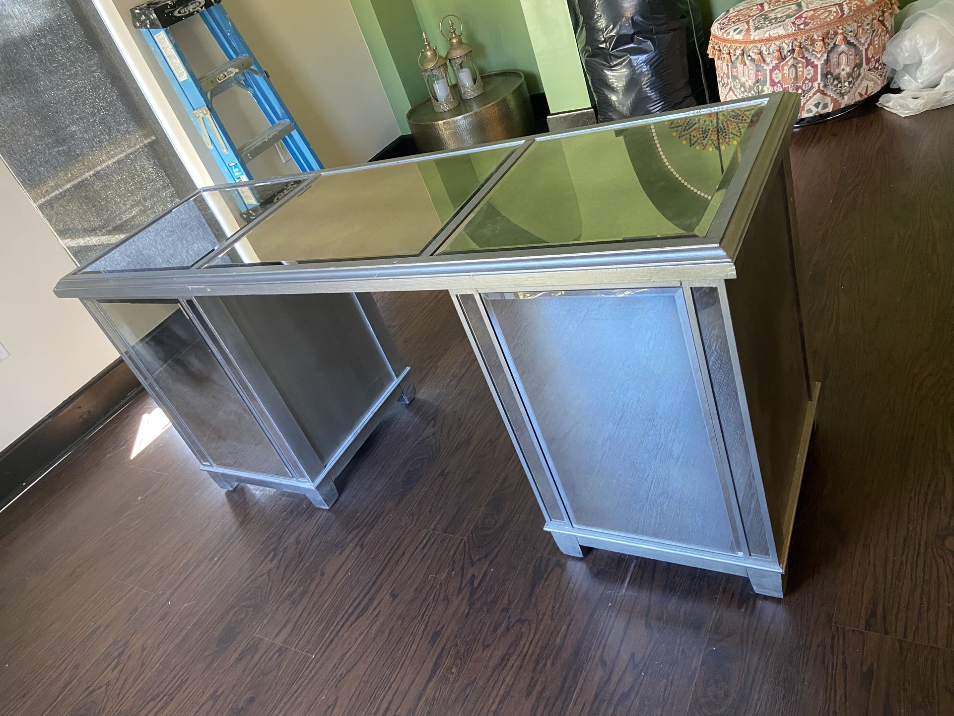 Mirrored Vanity Table Or Desk
