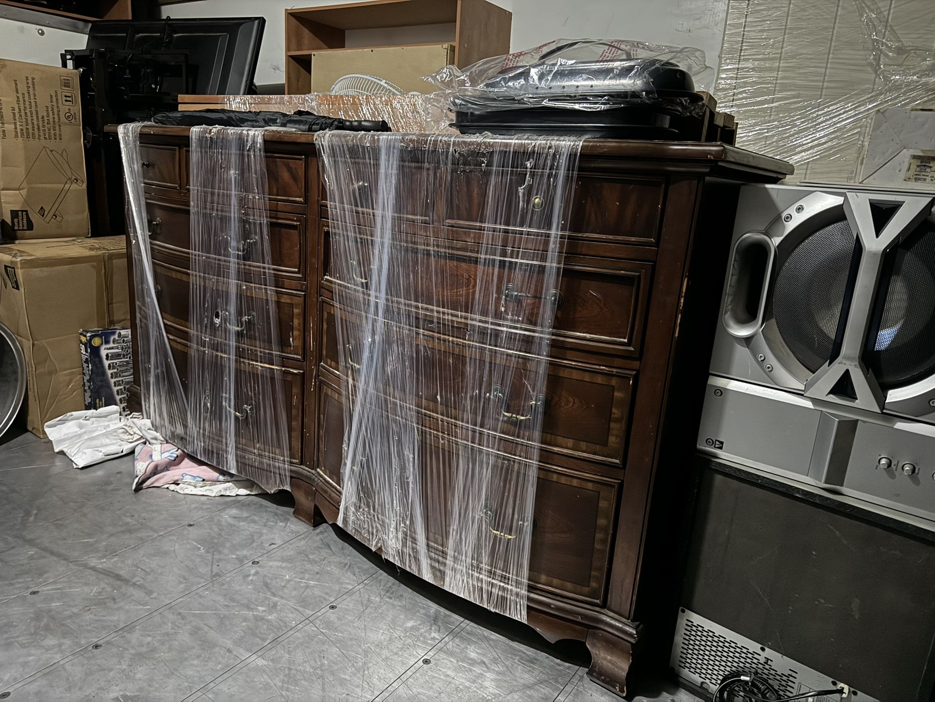Dresser