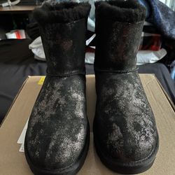 Brand New Size 9 Black Uggs With Gold Shimmer